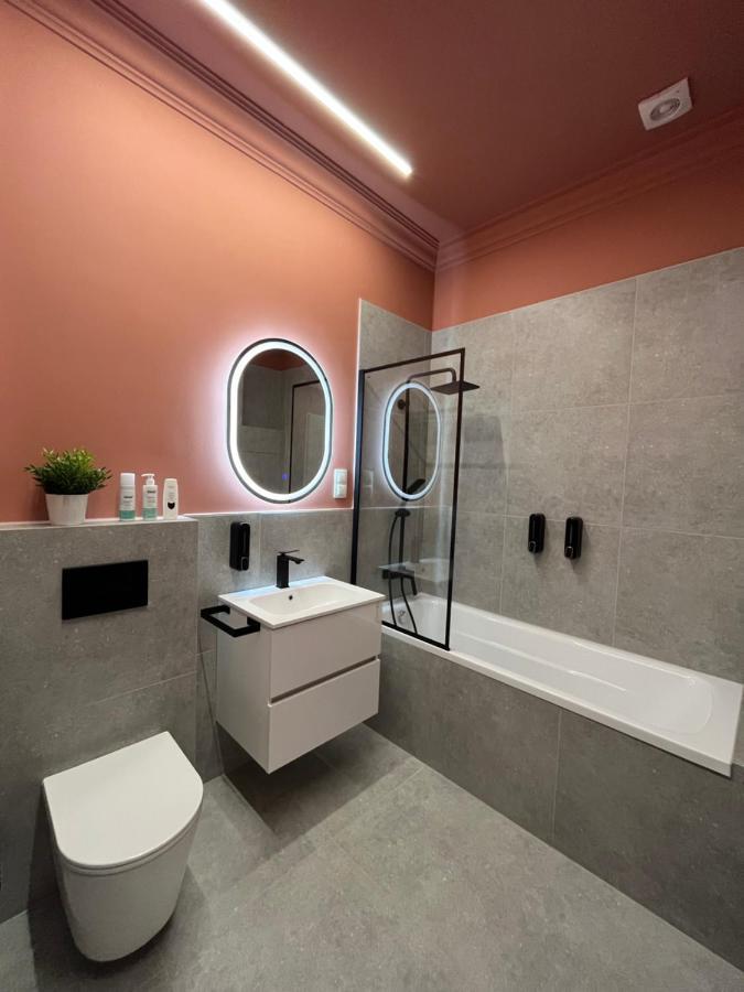 Central Gallery Apartment Дебрецен Экстерьер фото