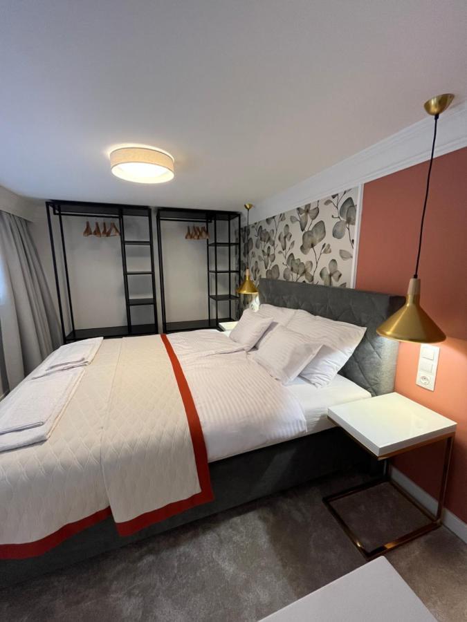 Central Gallery Apartment Дебрецен Экстерьер фото