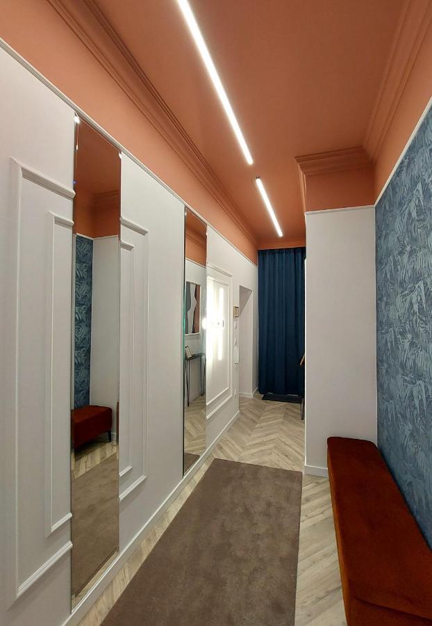 Central Gallery Apartment Дебрецен Экстерьер фото