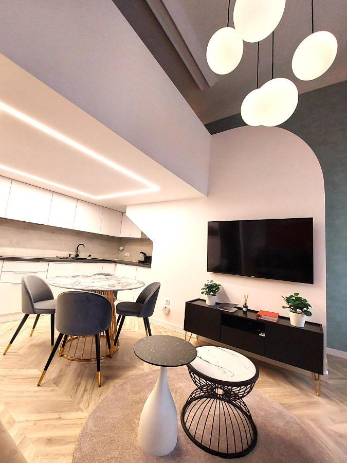 Central Gallery Apartment Дебрецен Экстерьер фото